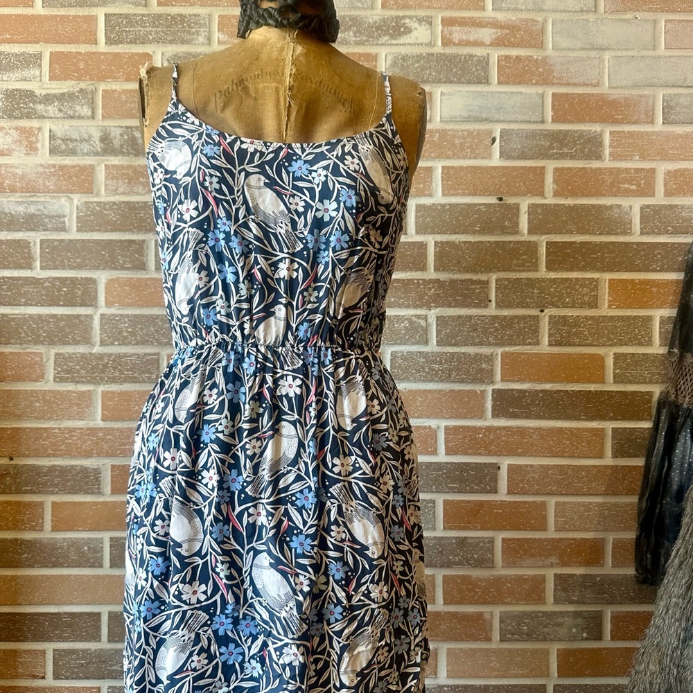 Dress - Picture 2 of 9